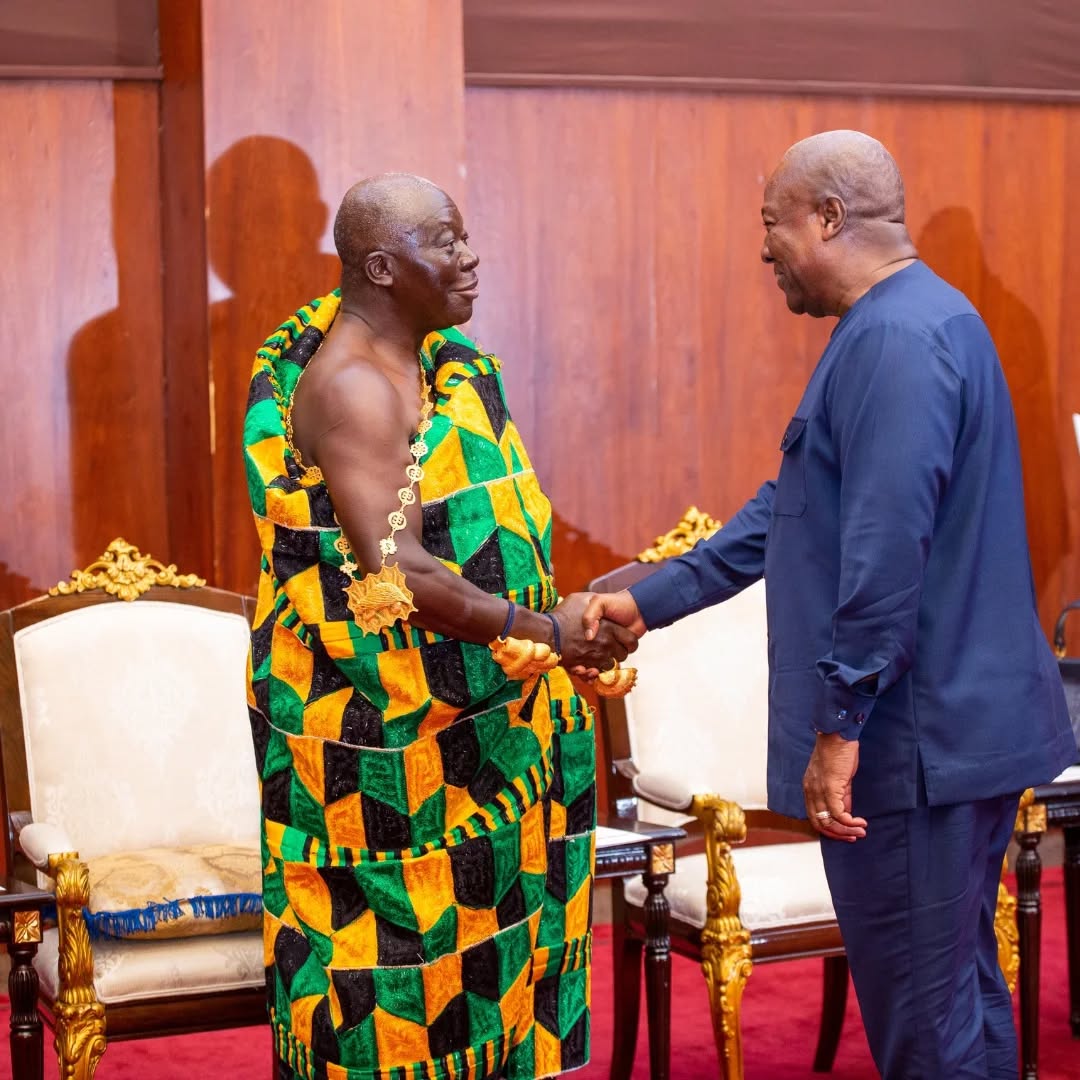 John Mahama Backs Otumfuo’s Bawku Peace Report, Unveils GH¢1bn Revitalisation Fund https://ghanapoliticsonline.com/2025/12/17/john-mahama-backs-otumfuos-bawku-peace-report-unveils-gh%c2%a21bn-revitalisation-fund/